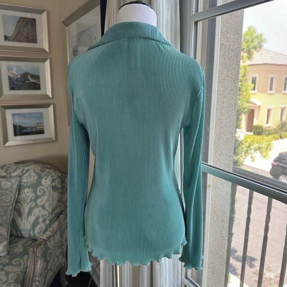 Anthropologie Dolan Accordion Bell Sleeve Hem Button Down 70s Blouse Size XS - Picture 2 of 9